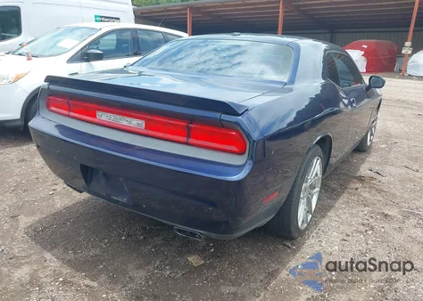 2014 Dodge Challenger Sxt from USA, damaged, VIN 2C3CDYAG3EH111175
